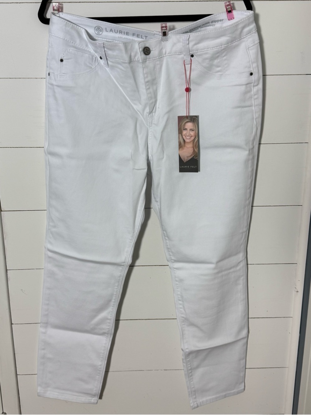 Laurie Felt Silky Ankle Skinny with Zipper Vital Stretch Technology White Jeans